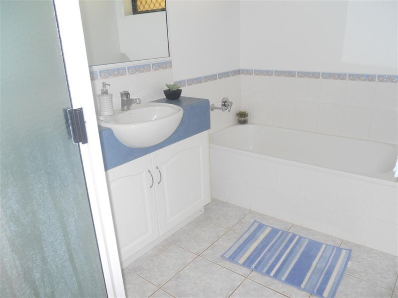 57 HUFF STREET, Gracemere QLD 4702