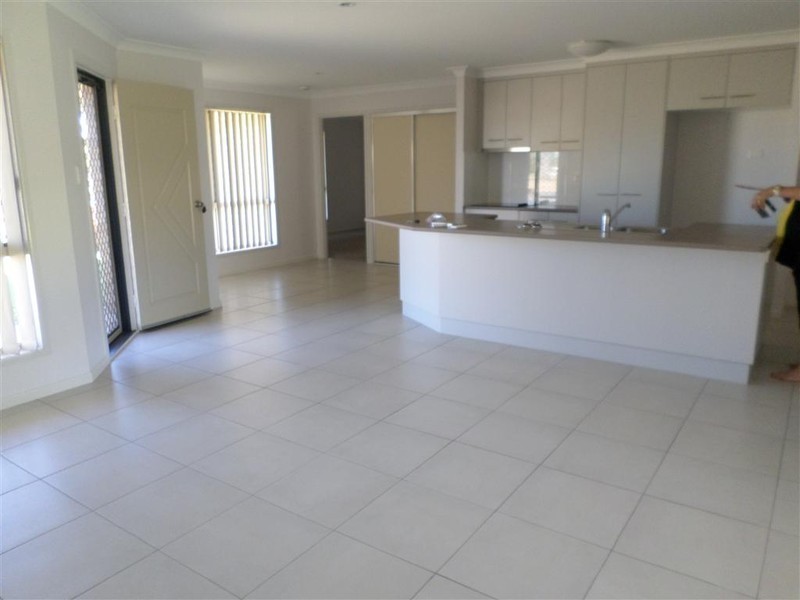9  RAHIMA COURT, Gracemere QLD 4702