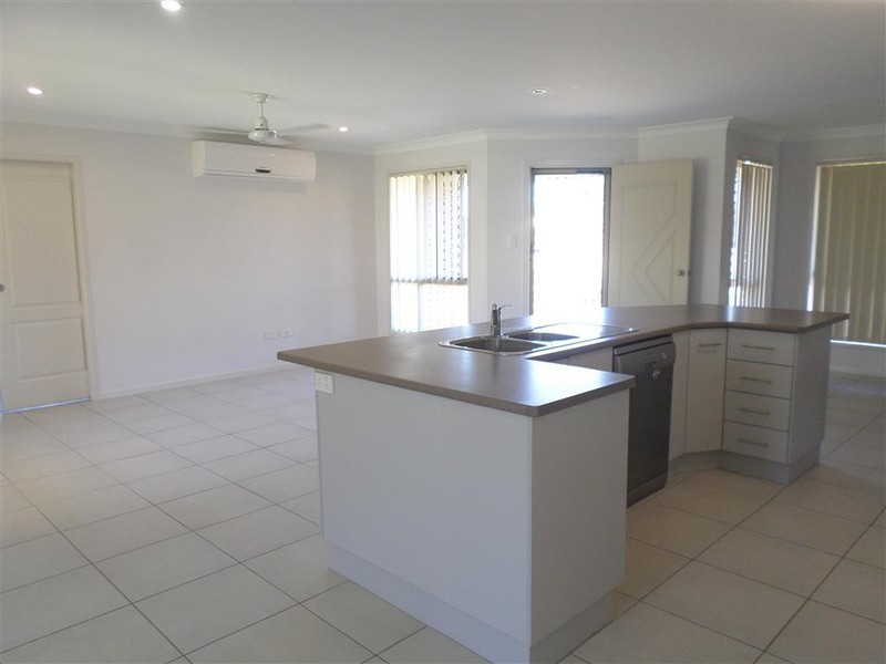 9  RAHIMA COURT, Gracemere QLD 4702