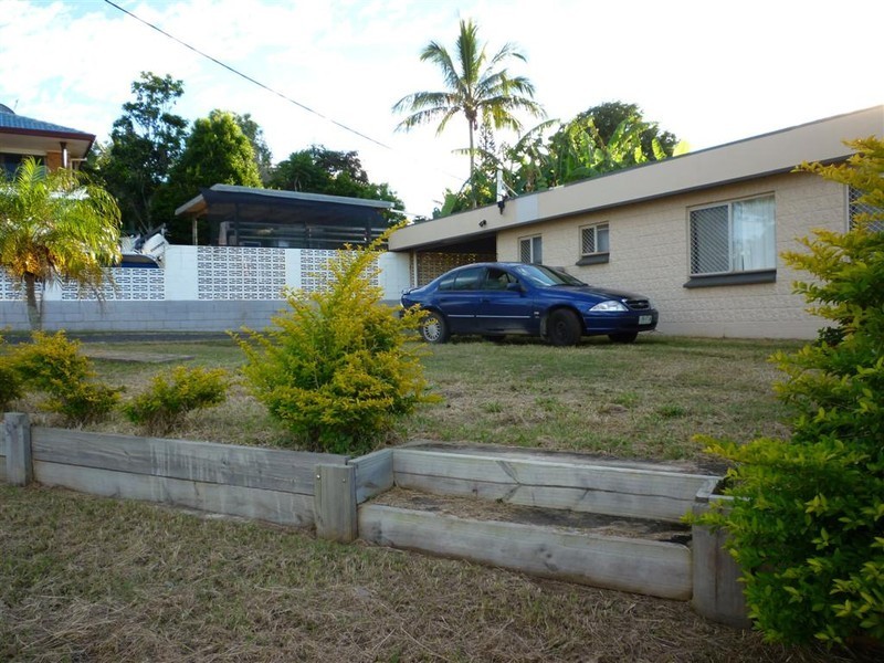 Unit 4/18 Marina Avenue, Yeppoon QLD 4703