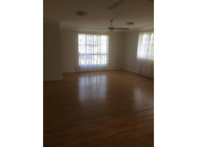 64 Donovan Crescent, Gracemere QLD 4702