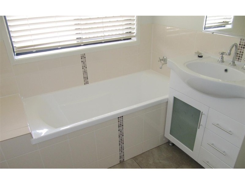 82  CORELLA DRIVE, Gracemere QLD 4702