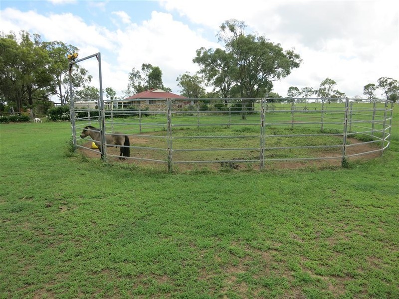 32 RAYNER ROAD, Alton Downs QLD 4702