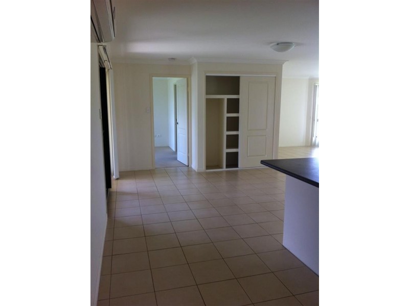 4 SEONAID PLACE, Gracemere QLD 4702