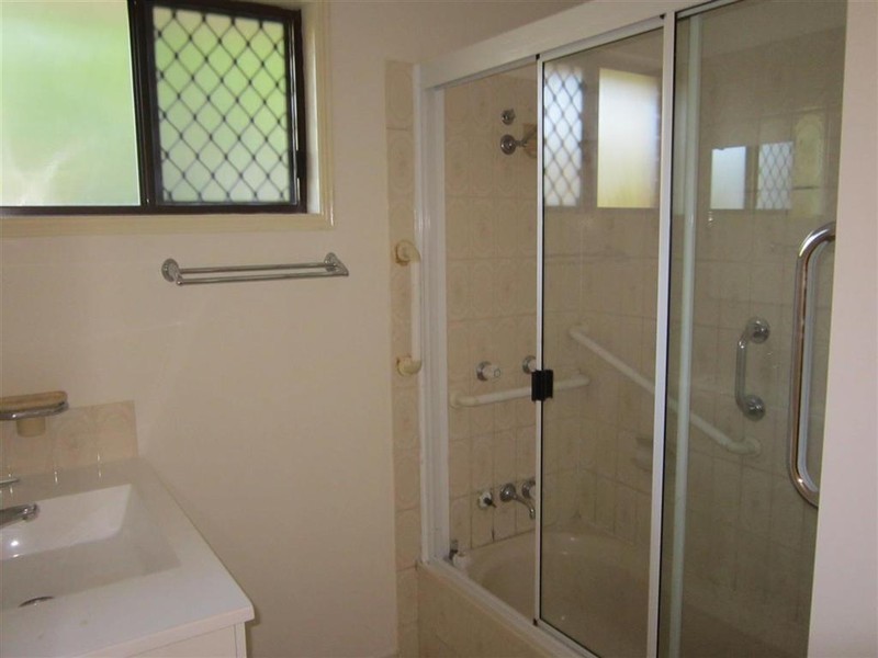62 JOHNSON ROAD, Gracemere QLD 4702