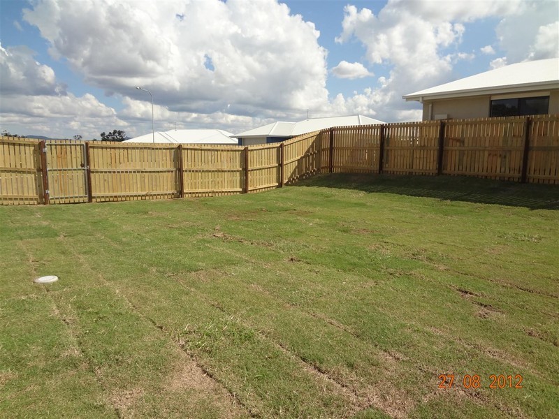 4 FORD PLACE, Gracemere QLD 4702