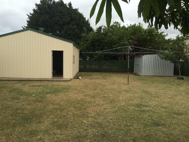 15 Rosewood Avenue, Gracemere QLD 4702