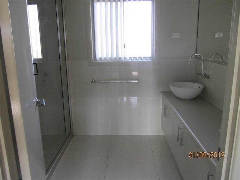 6 Maree Crescent, Gracemere QLD 4702