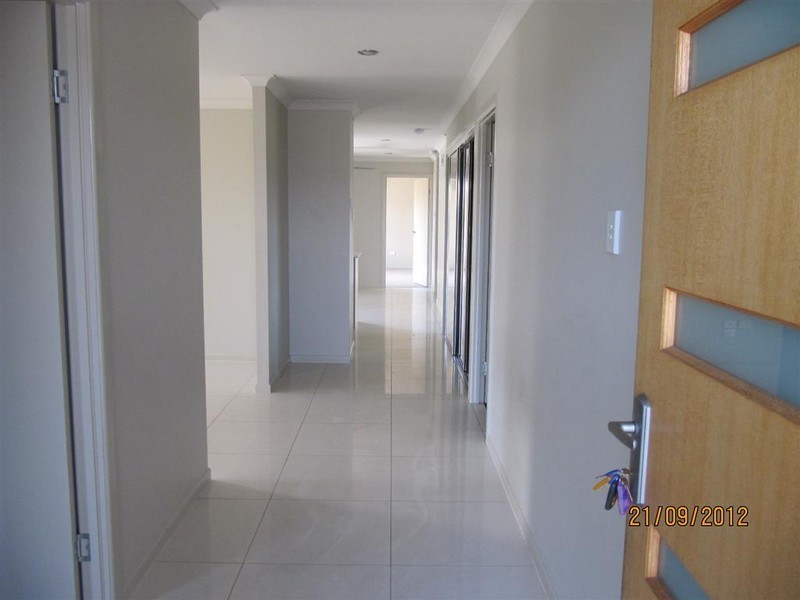 6 Maree Crescent, Gracemere QLD 4702