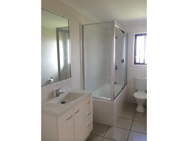 9 Angela Court, Gracemere QLD 4702