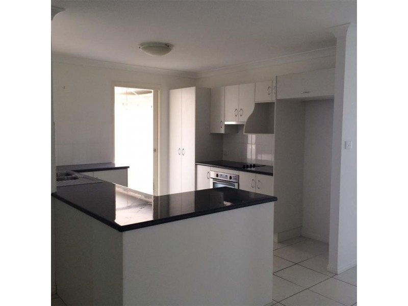 18 Corella Drive, Gracemere QLD 4702