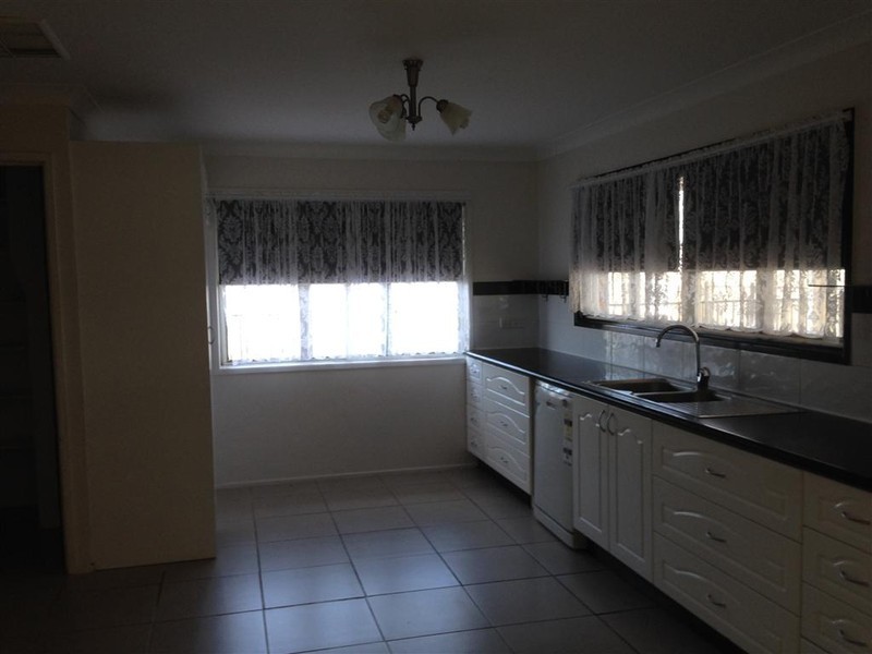 46 JOSEPH STREET, Gracemere QLD 4702