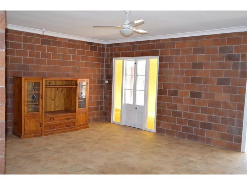 92 Bond Road, Alton Downs QLD 4702