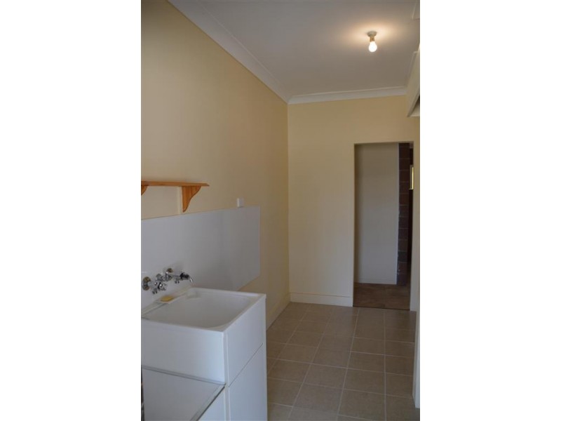 92 Bond Road, Alton Downs QLD 4702