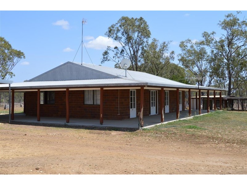92 Bond Road, Alton Downs QLD 4702