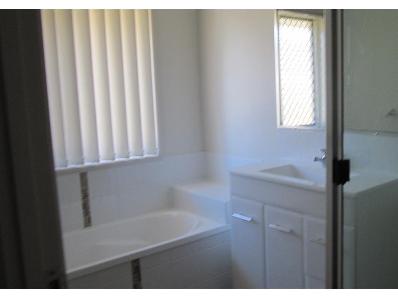8  TAWARRA CRESCENT, Gracemere QLD 4702