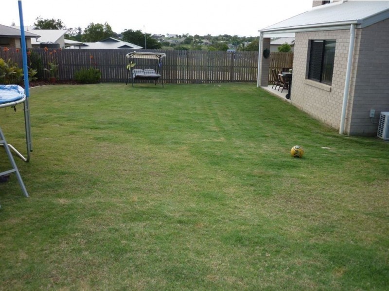 14 JOHN OXLEY DRIVE, Gracemere QLD 4702