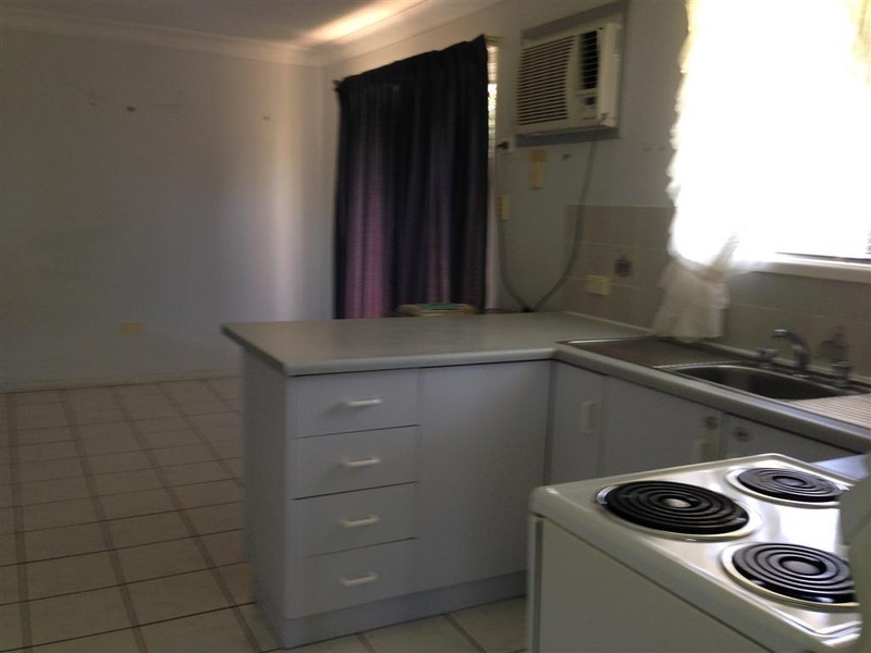 2 LORRAINE COURT, Gracemere QLD 4702