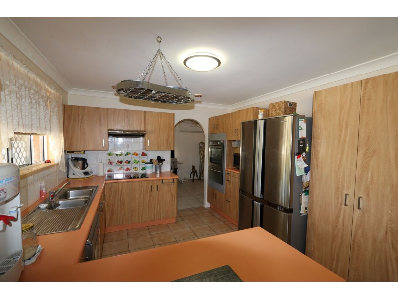 72 CAPORN ROAD, Limestone Creek QLD 4701