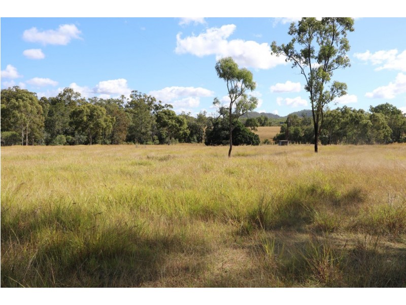 337 Dalcalmah Road, Canoona QLD 4702