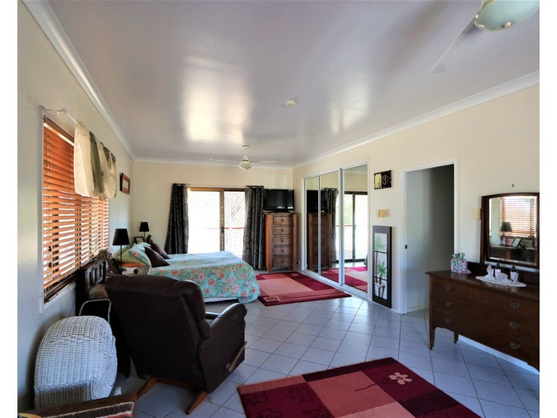 49792 Burnett Highway, Walmul QLD 4714