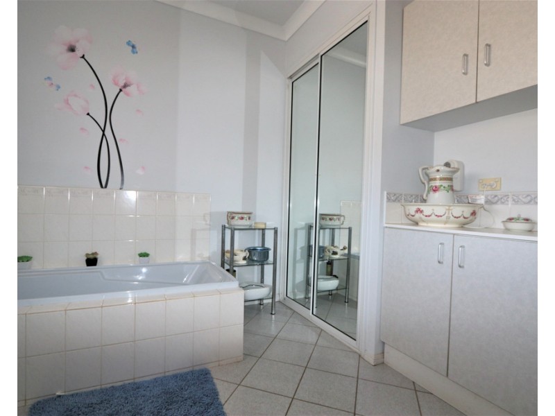 49792 Burnett Highway, Walmul QLD 4714