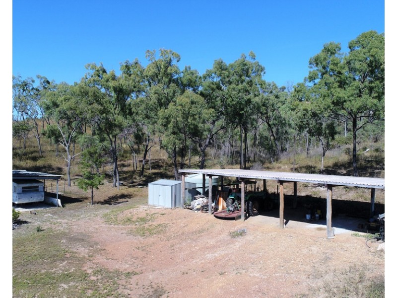 300 Henicke Road, Machine Creek QLD 4695