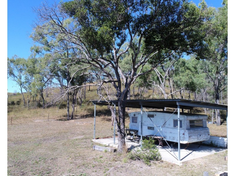 300 Henicke Road, Machine Creek QLD 4695