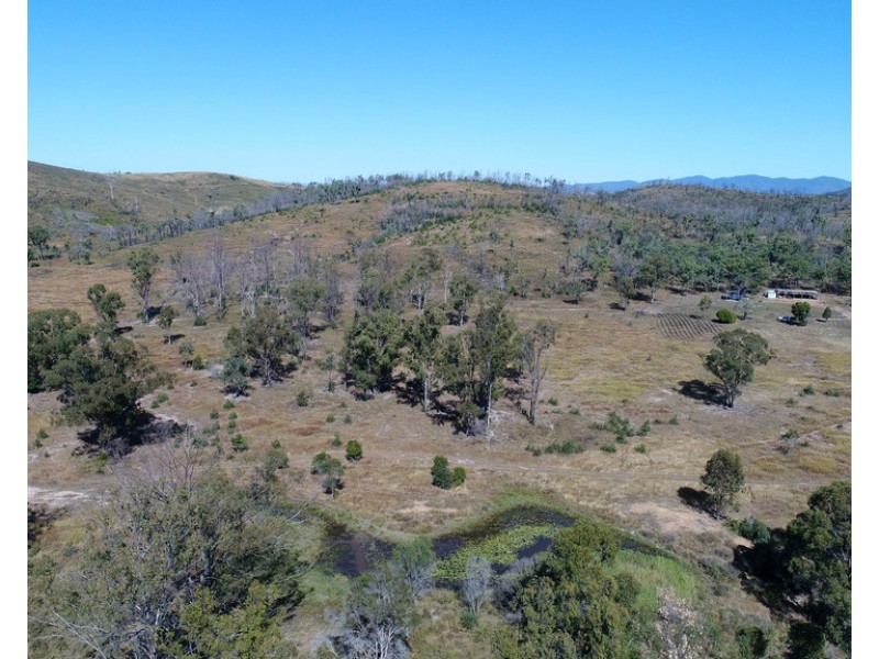 300 Henicke Road, Machine Creek QLD 4695