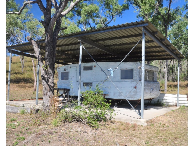 300 Henicke Road, Machine Creek QLD 4695