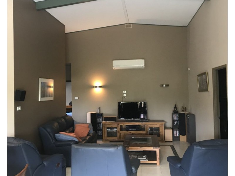 235 Fire Creek Road, Raglan QLD 4697