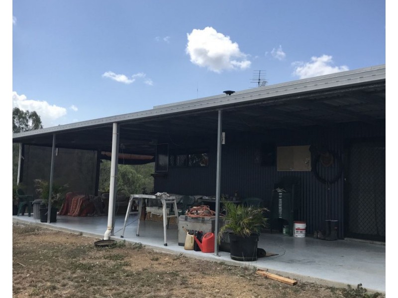 235 Fire Creek Road, Raglan QLD 4697