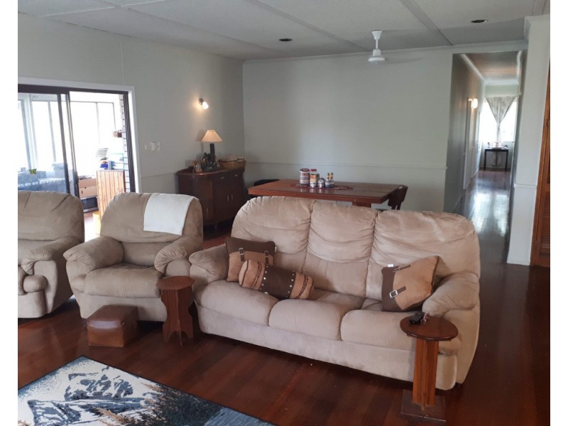 2308 Capricorn Highway, Stanwell QLD 4702