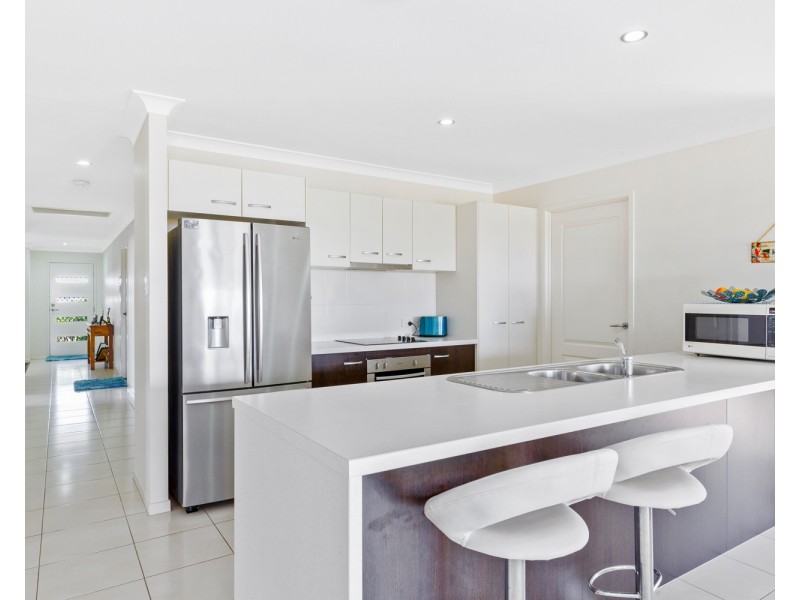 19 Kildare Crescent, Parkhurst QLD 4702