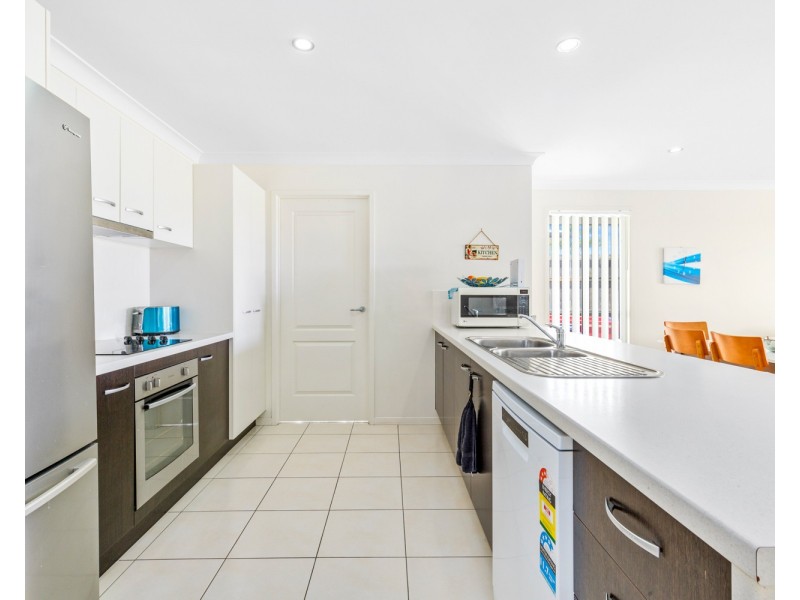 19 Kildare Crescent, Parkhurst QLD 4702