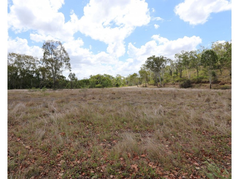 2250 Capricorn Highway, Stanwell QLD 4702