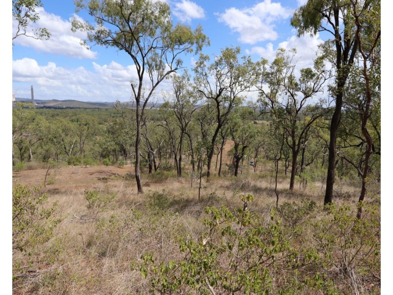 2250 Capricorn Highway, Stanwell QLD 4702