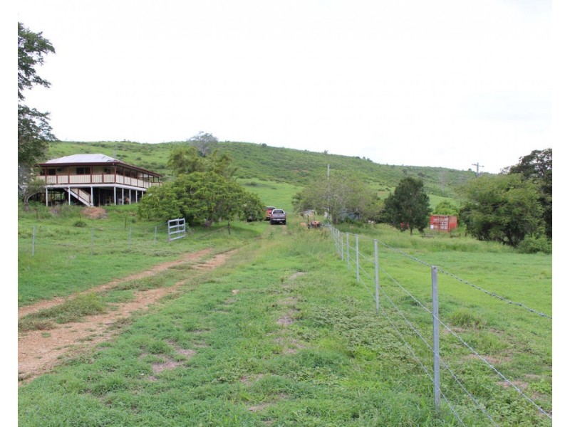 212 Henicke Road, Machine Creek QLD 4695