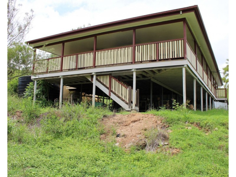 212 Henicke Road, Machine Creek QLD 4695