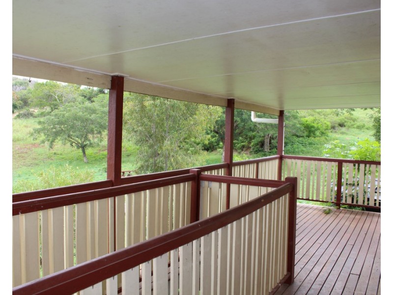 212 Henicke Road, Machine Creek QLD 4695