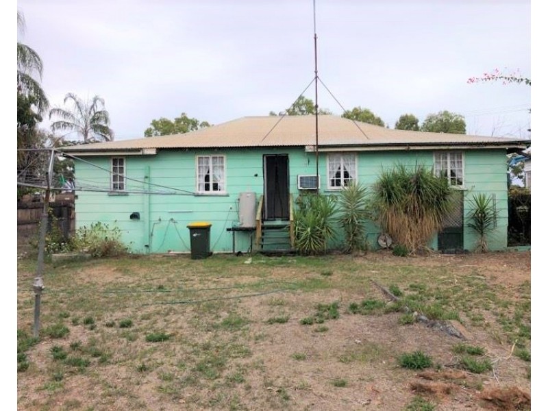 18 Normanby Street, Dingo QLD 4702