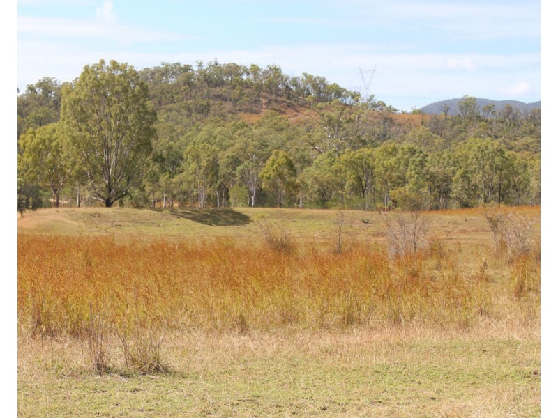 415 The Narrows Road, Mount Larcom QLD 4695