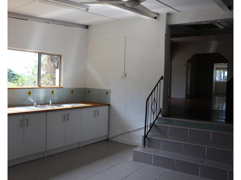 415 The Narrows Road, Mount Larcom QLD 4695