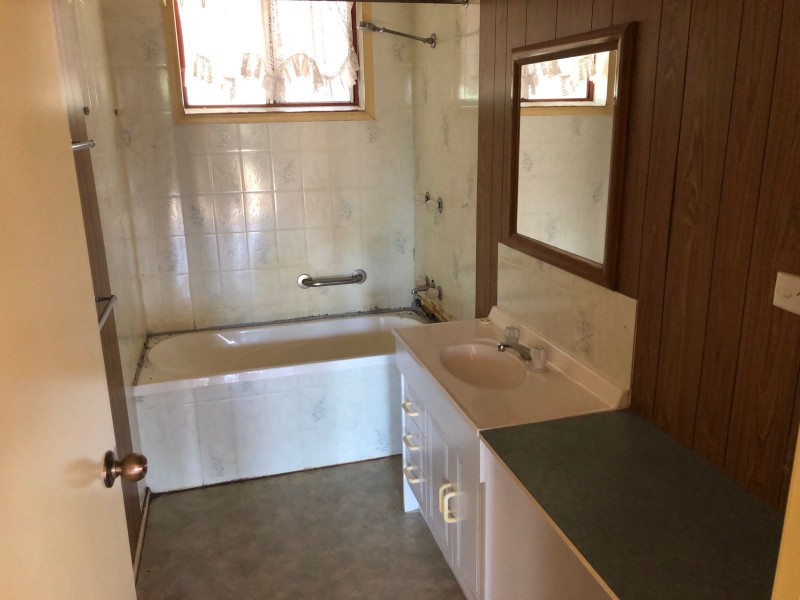 9 Alice Street, Duaringa QLD 4712