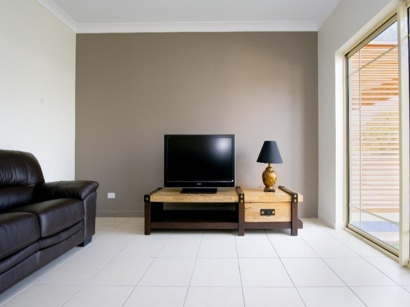 2/200 Denham Street, Allenstown QLD 4700