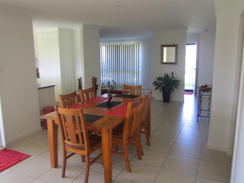 6 Chatterton Bvd, Gracemere QLD 4702