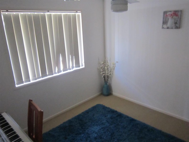 6 Chatterton Bvd, Gracemere QLD 4702
