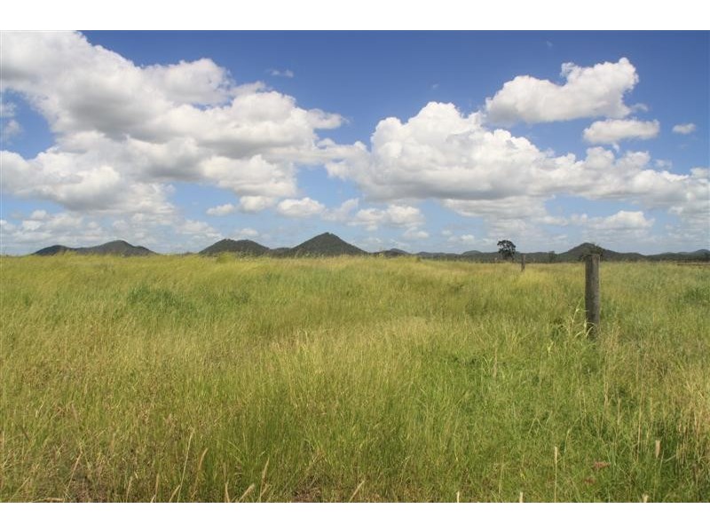 66062 Bruce Highway, Canoona QLD 4702