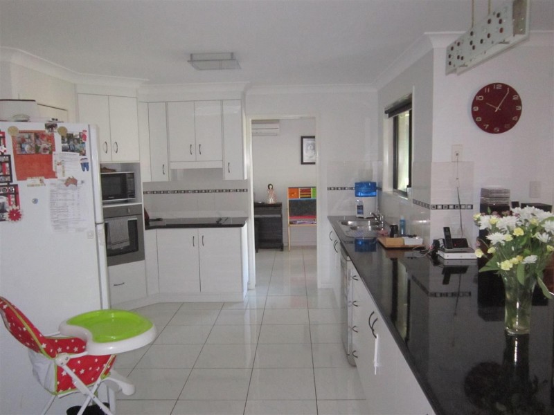 6 Cockatoo Court, Gracemere QLD 4702