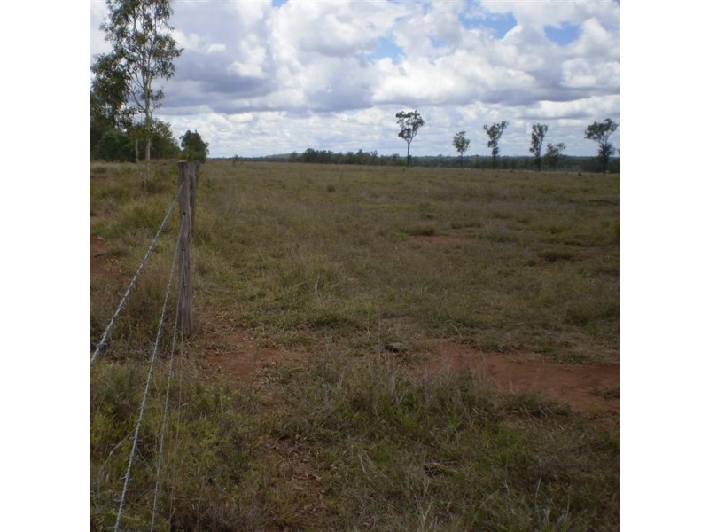 2354 Alsace Road, Dingo QLD 4702